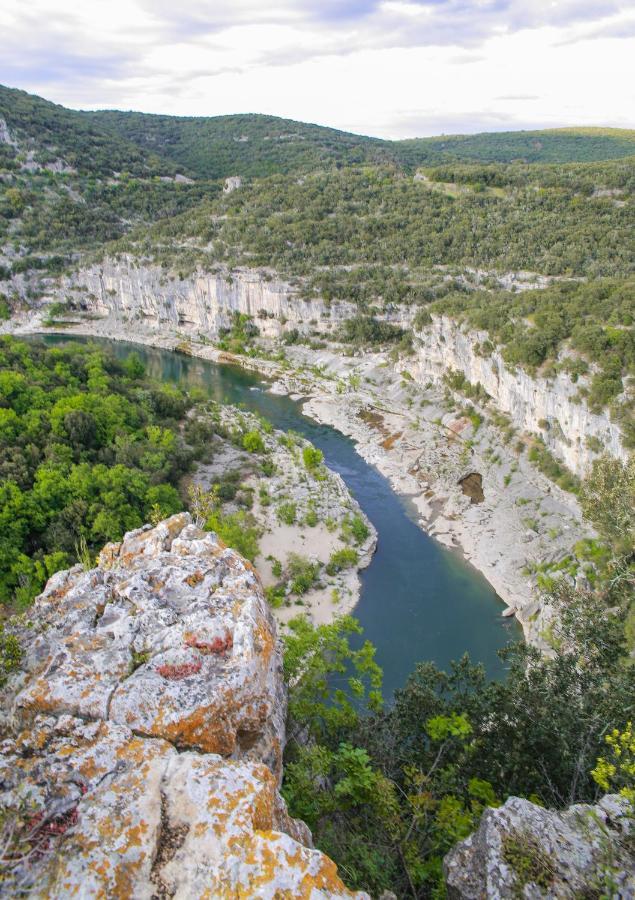 Les Yourtes De Provence Bed & Breakfast Saint-Paulet-de-Caisson Luaran gambar