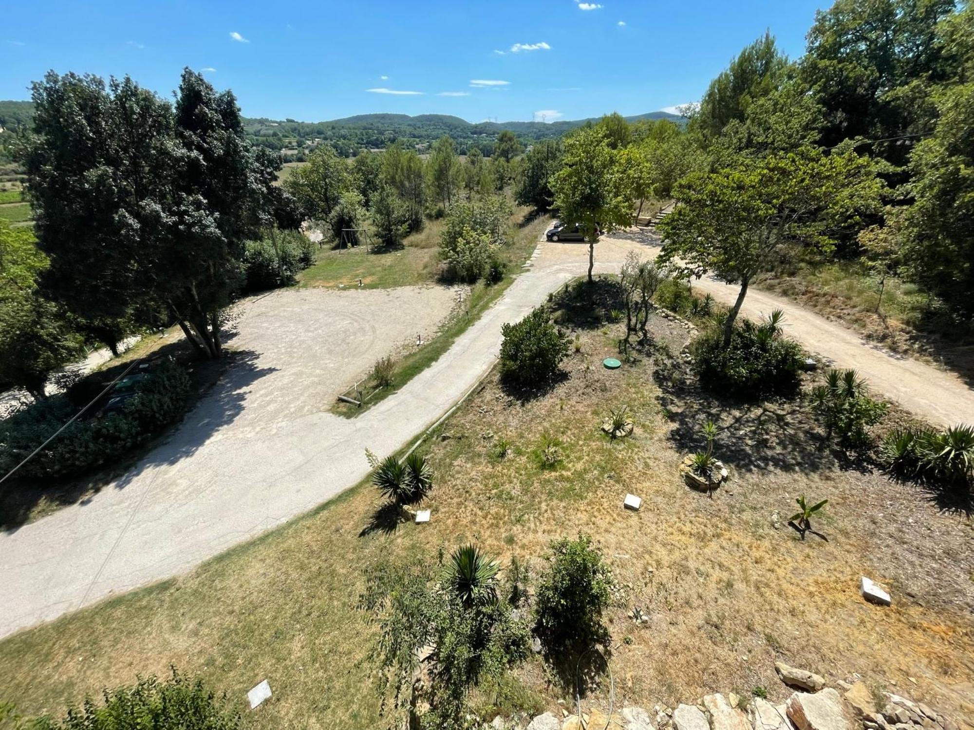 Les Yourtes De Provence Saint-Paulet-de-Caisson Luaran gambar